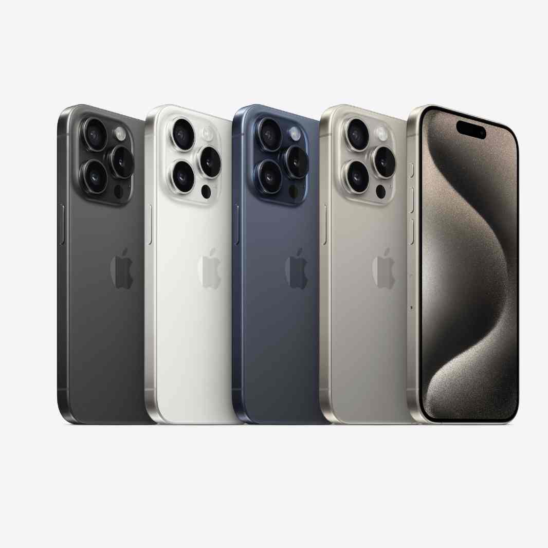 iPhone 15 Pro - 128GB ( Apple Display Pieces )